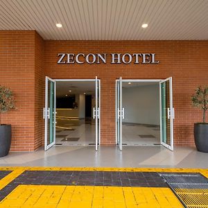 Zecon Hotel